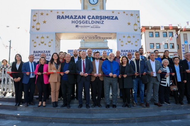 Yunusemre Belediyesi, Ramazan ayının manevi değerini hissettirmek amacıyla 100. Yıl Meydanı'nda özel bir Ramazan Şenliği açtı. Ramazan boyunca aktif olacak bu alana tüm ziyaretçiler davet ediliyor. 