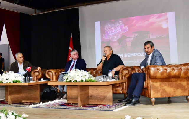 Her zaman çiftçisinin yanında olan Yunusemre Belediyesi, ilçede tarımsal faaliyetleri
arttırmak, üreticileri bilinçlendirmek amacıyla Tarım Sempozyumu düzenledi. Bölgede
tarımsal çalışmaların ve üreticilerin sorunlarının ele alındığı sempozyumda yol
haritası belirlendi.