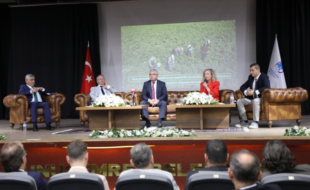 Balkan konuşmasında,
“Gün geçtikçe azalan tarım çalışanın azalması, mahsullerin değer kaybı yaşaması,
doğru teşviklerin sunulmaması gibi nedenlerle tarımda dışa bağımlılık arttıkça
ülkemizin dışa bağımlılığı artmaya devam edecektir. Doğru eğitim toplumu tarıma
teşvik edici uygulamalar ve finansal destek ile ülkemizde tarımı yeniden ayağa
kaldırabiliriz. Bu düşüncelerin ışığında yapacağımız projelere örnek olarak bugünkü
gibi sempozyum ve eğitimler düzenleyeceğiz. En temel uygulamalarla yatırımcı ve
üreticilerimizi bir araya getireceğiz. Ayn-i desteklerimizi arttıracak, zirai eğitimlerimizi
yaygınlaştıracağız” dedi.
