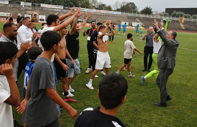 Yunusemre Belediyespor, Yalova'da düzenlenen U17 Türkiye Futbol Şampiyonası finalinde karşılaştığı Ankara ekibi Polatlı Gençlergücü'nü penaltılarda 5-3 yenerek Türkiye şampiyonu oldu.