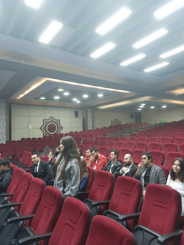 “AYDINLIK GELECEK GENÇLERLE OLACAK”
 
Yunusemre Kent Konseyi bünyesinde hayata geçirilen Gençlik Meclisi’nin
Yunusemre’de yaşayan gençlerin sorunlarının tespiti ve çözümü için önemli bir yeri
olduğunu belirten Yunusemre Kent Konseyi Başkanı Bektaş Kılınç, Yürütme Kurulu
Üyeleri Seyfettin Ayakyay ve Hikmet Oban’a teşekkür etti.