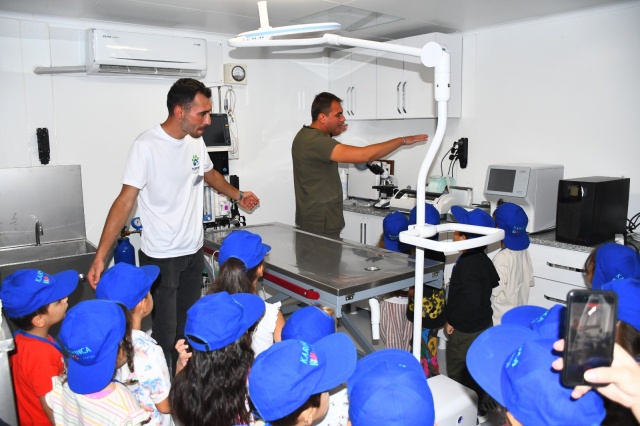 En iyi şartlarda yaşam hakkı için
çalışmaya devam edeceğiz. Bu duygu ve düşüncelerle hepinize katılımınız için teşekkür
ediyor, sevgi ve saygılarımı sunuyorum” ifadelerini kullandı.
