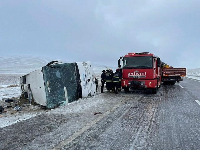 Demircili Milli Sporcu Nazan Uysal gözyaşlarıyla toprağa verildi