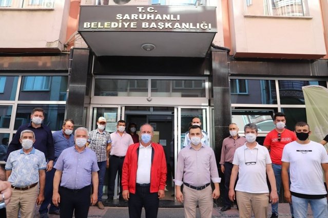 Saat 16.30 sularında Saruhanlı ilçesine gelen Muharrem İnce'yi  Saruhanlı Belediye Başkanı Zeki Bilgin ve beraberindekiler karşıladı. Saruhanlı Belediyesinde depremle ilgili bilgiler alan İnce " Saruhanlı halkına geçmiş olsun dileklerinde bulundu.
Depremden sonra alınan tedbirler hakkında da bilgi alan İnce daha sonra ilçeden ayrıldı.