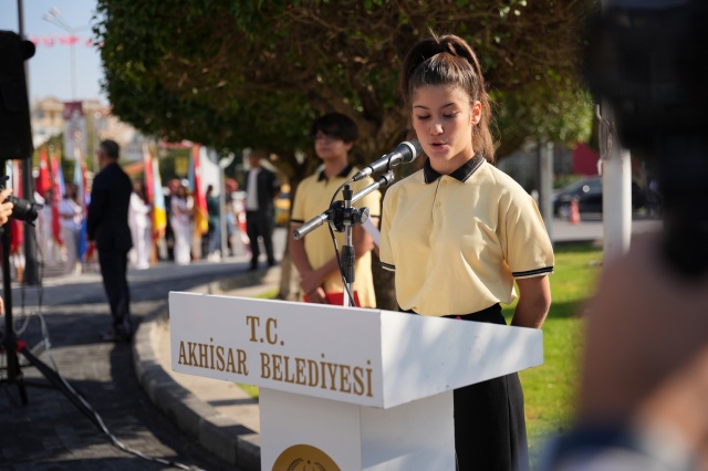 “Sözlerime başlamadan önce bu toprakları bizlere vatan kılan başta Türkiye Cumhuriyeti’mizin Kurucusu Gazi Mustafa Kemal Atatürk ve silah arkadaşları olmak üzere, vatan için hiç düşünmeden canını feda eden aziz Şehitlerimizi rahmet ve minnetle anıyor, Gazilerimize sağlıklı uzun ömrüler diliyorum. Onlara ne kadar teşekkür etsek azdır. Millî Mücadele, Anadolu'nun her karış toprağına yüce milletimizin mübarek kanı ve tertemiz alın teri akıtılarak tarihe yazılmış büyük bir kahramanlık destanıdır. Türk milletine bu mücadele ruhunu veren en büyük güç, özgürlük ve bağımsızlığa olan inancı ve bitmeyen özlemidir.