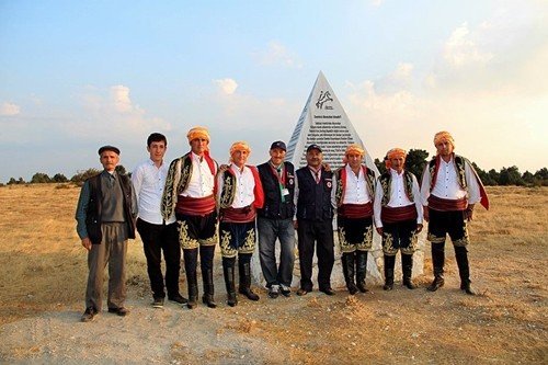 Kampın açılışında açıklamalarda bulunan Demirci Kaymakamı Atila Kantay, 