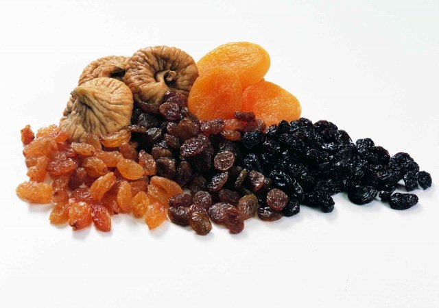 Dünya Sağlık Örgütü'nün sağlıklı ürünler listesine yer alan kuru üzüm, kuru kayısı ve kuru incire pandemi döneminde talep artışı oldu. Kuru meyve sektörünün muhteşem üçlüsü üzüm, kayısı ve incir ihracatı 2019/20 sezonunda, 414 bin 878 ton karşılığı, 1 milyar 5 milyon dolara ulaştı.