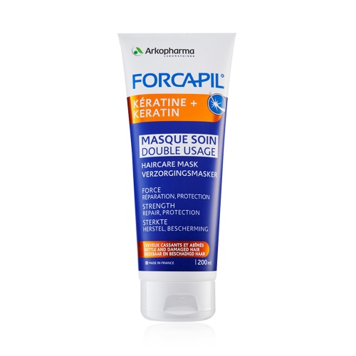 Saç uçlarına kaybolan nemi yeniden aşılamak için besleyici bir maske ile bakımın ikinci aşamasına geçin.   Forcapil Keratin Maskesini havluyla nemi alınmış saça haftada iki kez, en az iki dakika boyunca uygulayın. Kütikülü yeniden kapatmak ve yaz bittiğinde hasar görmüş olanı onarmak için Forcapil maskeyi bir bağ yapıcı tedavi gibi düşünün. Yoğun nem maskesi olarak kullanacaksanız, maskeyi saçınızda en az 5 dakika bırakıp sonrasında iyice durulayın.

 

Duştan çıkıp saçınızı hafifçe kuruladıktan sonra saç diplerine Forcapil Anti Hair Loss sprey uygulayın. Beş bitki özünü (Bambu, Isırgan Otu, Darı, Ginkgo, Atkuyruğu), Amino Asit, B5, B6 Vitaminleri, Biotin, Çinko ve Hyaluronik Asit ile birleştiren bu konsantre formül, güçlü, canlı ve dirençli saçlar için geliştirildi. İçindeki darı özü keratin liflerinin kurucu bir unsuru olan metiyonini sağlarken, Ginkgo mikrosirkülasyonu destekler.