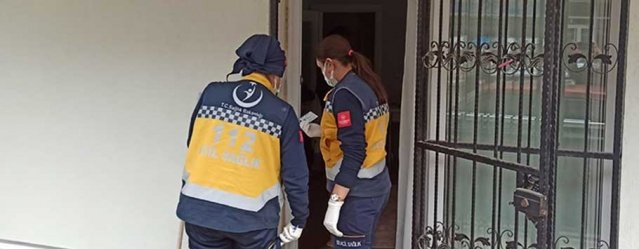 Muğla’nın Milas ilçesinde bir fabrikada işçi olarak çalışan Demircili genç kendini evinin banyosuna asarak intihar etti.