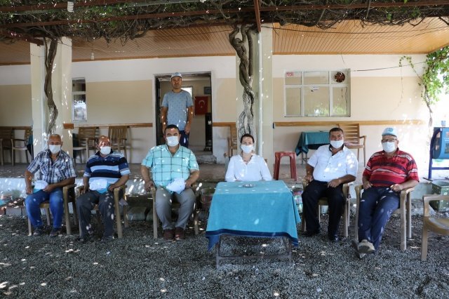 Avdal Mahalle Muhtarı Ramazan Aykutlu; “Mahallemize, Bağyolu’na ve Osmancalı arasına 15 kilometre asfaltımız atıldı. Genişletme çalışmaları yapıldı. Cengiz başkanımıza, yol şubeye ve çalışanlarına varana kadar herkese çok teşekkür ediyoruz. Biz hep zor durumdaydık. Araçlarımız perişan oluyordu bu yollarda. Hep vatandaşların şikayetini alıyorduk. Ama şimdi Allah razı olsun bütün sorunlarımız bitti” dedi.