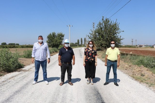 Bu Yolun Yükü Fazla
Hasalan Mahallesi Muhtarı Ercan Ayyürü, “Bu yol Hasalan Mahallemizle Ankara yolunu bağlayan 4 kilometrelik bir yoldur. Yolumuz Manisa Büyükşehir Belediyesi tarafından çok güzel şekilde yapılmıştır, yolumuzdan çok memnun kaldık.