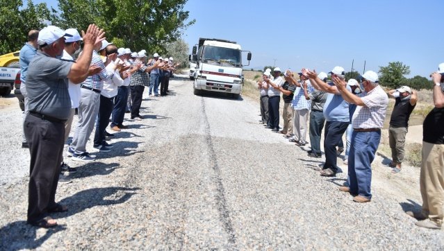 Bilgin, burada gazetecilere yaptığı açıklamada yapılan çalışmanın her iki mahalle içinde hayırlı olmasını dileyerek şunları kaydetti;