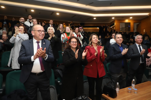 Proje yüzde 80 seviyelerine ulaştı
Ekrem Gürel Kültür Merkezi ve Kadın Sığınma Evi projesi, Turgutlu'nun kültürel yaşamını zenginleştirecek ve sosyal destek sağlayacak. 35 milyon 580 bin TL bütçeye sahip olan projenin inşaatı, şu an itibarıyla yüzde 80 seviyesine ulaştı. Yapının tamamlanmasının ardından Ekrem Gürel Kültür Merkezi, çeşitli etkinlikler ve gösterimler için uygun bir mekan sağlarken, Kadın Sığınma Evi kadınlara acil durumlarda destek olacak.