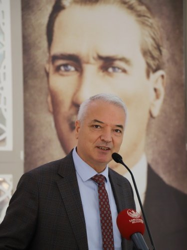 Erdoğan Yetenç Düğün salonunda düzenlenen toplantıya CHP Manisa Milletvekili Ahmet Vehbi Bakırlıoğlu, CHP Manisa İl Başkanı Semih Balaban, İYİ Parti Manisa İl Başkanı Hasan Eryılmaz, CHP Manisa Kadın Kolları İl Başkanı Şadiye Uysal, CHP Saruhanlı İlçe Başkanı Hasan Levent, İYİ Parti Saruhanlı İlçe Başkanı Hüseyin Abacı, Belediye Meclis Üyeleri, CHP ve İYİ Parti İlçe Yönetim Kurulu Üyeleri katıldı.