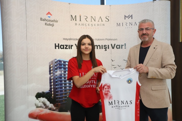 Turgutlu Belediyespor; eğitim, inşaat ve turizm sektörlerinde uzun yıllardır  faaliyet gösteren Mirnas Bahçeşehir Turgutlu ile önemli bir sponsorluk anlaşmasına imza attı. TVF Kadınlar 2. Ligi’nde mücadele eden Turgutlu Belediyesi Kadın Voleybol Takımı, Mirnas Bahçeşehir Turgutlu firmasıyla bir sponsorluk anlaşmasına vardı. Anlaşma kapsamında Mirnas Bahçeşehir’in ismi, 2024-2025 sezonunda takımın göğüs formasında yer alacak. Sponsorluk anlaşması için Mirnas Bahçeşehir Turgutlu tanıtım ofisinde lansman düzenlendi.