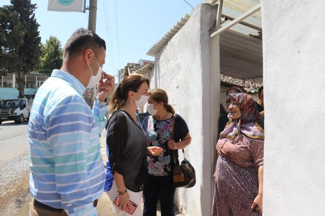 Manisa Büyükşehir Belediyesi Yol Yapım ve Onarım Dairesi Başkanlığı tarafından Gölmarmara ilçesi Atatürk Mahallesi Uğur Mumcu Caddesi'nde yapılan sathi kaplama çalışması tamamlandı. Mahalle sakinleri ve muhtarlar, çalışma nedeniyle Manisa Büyükşehir Belediye Başkanı Cengiz Ergün’e teşekkürlerini iletti.