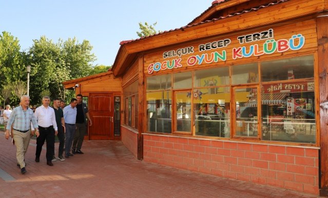 Başkan Bilgin, Dernek Başkanı Şahin ve Yönetimine ziyaretlerinden dolayı teşekkür ederek, çalışmalarında başarılar diledi.