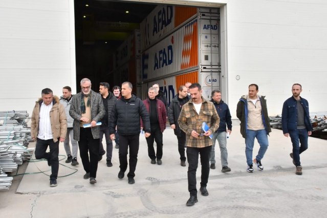 "Konum olarak iyi bir tercih"
Düzenlenen toplantı sonrası konuşan komisyon başkanı Yenal Yıldırım, ''Herhangi bir doğal afette nerede yardım sağlanacak, nerede toplanılacak, nerede malzemeler toplanacak.