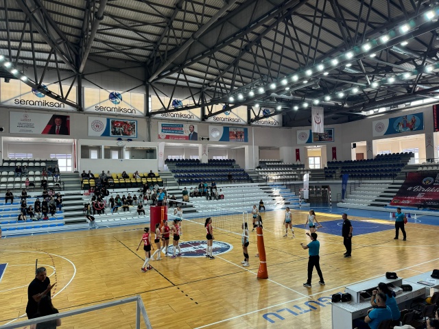 Alt yapı ve A takım seviyesinde sezona iyi başladıklarını dile getiren Turgutlu Belediye Başkan Yardımcısı ve Belediyespor Kulüp Başkanı Hüseyin Maliz, “Genç oyunculardan kurulu takımımız bizleri mutlu etmeye devam ediyor. Teknik kadromuzu ve oyuncularımızı ayrı ayrı kutluyor, bizleri destekleyen taraftarımıza teşekkür ediyoruz” ifadelerini kullandı.