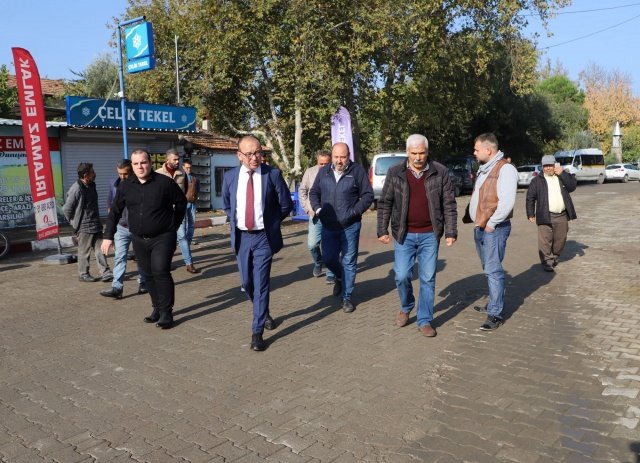 İncelemeleri ve ziyaretleri hakkında değerlendirmede bulunan Başkan Çetin Akın, “Turgutlu’muza değer katacak, hemşehrilerimizin sorunlarına derman olacak çalışmalarımızı en hızlı şekilde hayata geçiriyoruz. Selvilitepe Mahallemize kazandırdığımız Hizmet Noktası ile Şehitler Parkımızda yürüttüğümüz çalışmaların son durumunu ve Cuma Pazarı projemiz için devam eden hazırlıklarımızı inceledik. Çepnidere ve Irlamaz Mahallelerimizde ise gerçekleştireceğimiz çalışmalar hakkında görüşmelerimizi gerçekleştirdik. Kahvehane ziyaretlerimiz ile de hemşehrilerimizle bir araya gelerek taleplerini dinledik, istek ve ihtiyaçlarına çözüm üretebilmek adına istişarelerde bulunduk. Turgutlu’muzda hizmet odaklı belediyecilik anlayışımız ile her zaman olduğu gibi bundan sonra da halkımızın içinde, onlarla beraber olmaya devam edecek yaşanan sorunlara etkili ve kalıcı çözümler üretmeyi sürdüreceğiz. Çalışmalarımız Turgutlu’muza ve hemşehrilerimize şimdiden hayırlı olsun” dedi.