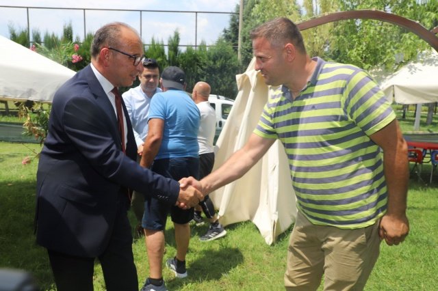 Turgutlu Belediyespor Güreş Takımı, Türkiye’nin en önemli güreş müsabakalarından biri olan, 09 – 11 Temmuz tarihleri arasında gerçekleşecek Edirne Tarihi Kırkpınar Yağlı Güreşlerine bu yıl da katılarak Turgutlu’yu temsil edecek.
