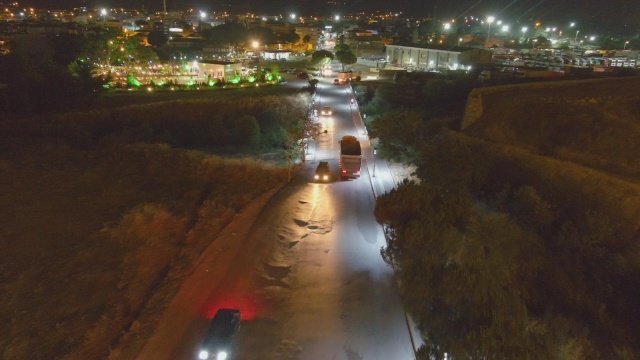Manisa Büyükşehir Belediyesi, Soma ilçesine bağlı İstasyon Mahallesi'nde bulunan Atatürk Caddesi'nde aydınlatma çalışması gerçekleştirdi. Fen İşleri Daire Başkanlığı ekiplerince yürütülen çalışmayla birlikte trafik ve yaya güvenliği sağlandı.