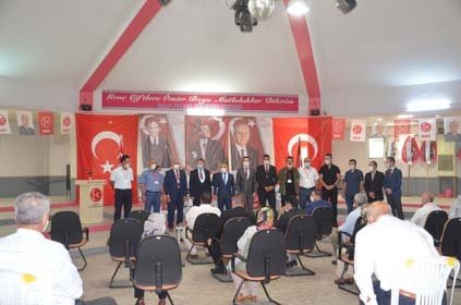 Pandemi salgını nedeniyle gündemde değişiklik yapılarak seçimlere geçildi.
Yapılan seçimlerin ardından 391 MHP delegesinden 101 kişi oy kullandı. Kullanılan oyların tamamı geçerli sayıldı ve Ümit Kanyılmaz bir önceki kongrede kaybettiği MHP Demirci İlçe Başkanlığına seçildi. 
MHP Demirci ilçe başkanlığına seçilen Ümit Kanyılmaz'ın listesinden seçilen yönetim kurulu üyeleri ise şöyle ;
Ugur Kırda, Samed Sönmez, Ahmet Tavşan, Nihat Özdemir, Gürhan Duman, Mustafa Er, Yusuf Erdem, Mahmut Yormaz, Yasin Yalçın, Selim Erdem, Servet Çetin, İsmail Durak, Ertan Sevimli ve Aydın Topbaş.