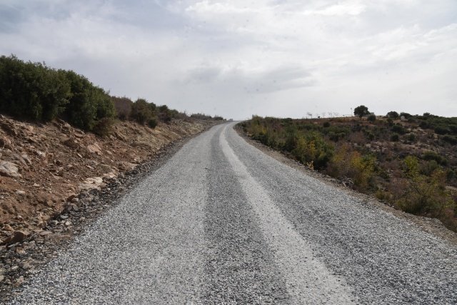 Manisa Büyükşehir Belediyesi Yol Yapım ve Onarım Daire Başkanlığı ekiplerince yürütülen çalışmaların ardından mahalleler arasında ulaşım daha güvenli ve rahat bir şekilde sağlanmaya başladı. Çalışmalar mahalle muhtarları ile mahalle sakinlerini de oldukça memnun etti.