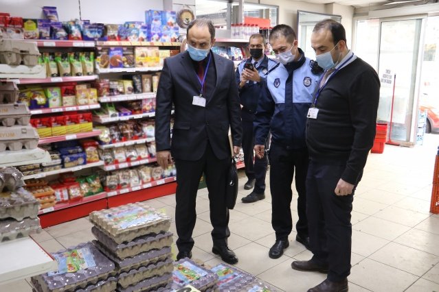 Yapılan denetimlerde, etiket fiyatlarından alış-satış fiyatlarına kadar tüketicinin korunmasına yönelik tüm ayrıntılar titizlikle incelendi. Öte yandan, denetimlerin periyodik olarak devam edeceği belirtildi.