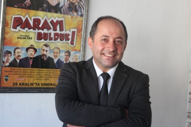 Daha önce “Kaçış 1950”, “Temel ile Dursun İstanbul’da” ve “Parayı Bulduk” isimli sinema filmlerini hayata geçiren ödüllü yapımcı ve yönetmen İhsan Taş, yeni projesi ile yurt dışına açılmayı hedefliyor.