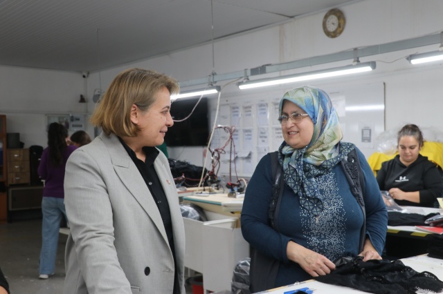 Görüşmede kadınların istek ve beklentilerini dinleyen Başkan Vekili Gündüz, Kula'da kadın dayanışmasının güçleneceğini ve kadınlara her türlü desteği vermeye devam edeceklerini ifade etti. Tekstil emekçisi kadınlar ise Başkan Vekili Gündüz'e kendilerini ziyaret ettikleri ve verdiği destek için teşekkür etti.