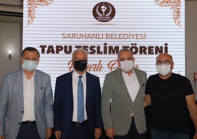 "Cengiz Topel mahallemizdeki Atatürk, Hükümet ve Namık Kemal Caddeleri ile Kenar, Akıncılar, Kırlangıç ve Dörtyol sokağı içine alan adada, 3194 sayılı İmar Kanununun 18. maddesi gereğince imar uygulaması gerçekleştirdik. Uygulamamız Tapu Müdürlüğü'nce de tescil edildi. Sizler bugün umutla beklediğiniz yeni tapularınıza kavuşacaksınız. 
Gözünüz aydın, hayırlı olsun. Yine bu adada mevcut caddelerin uzunluğunda 2 yeni yol açılacak. Böylelikle ilçemizde araç ve yaya trafiği daha da rahatlamış olacak."
