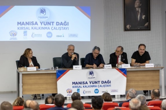 Organizasyonun açılış konuşmasını yapan Başkan Balaban, düzenlenecek etkinlik ve organizasyonlarla bölgenin gelişmesi için çalışacaklarını söyledi. Çalıştaya katılan herkese teşekkür eden Başkan Balaban, Yunt Dağı’nda  tarımsal ve kültürel faaliyetlerin geliştirilmesi için herkesin taşın altına elini koyması gerektiğinin altını çizdi.
