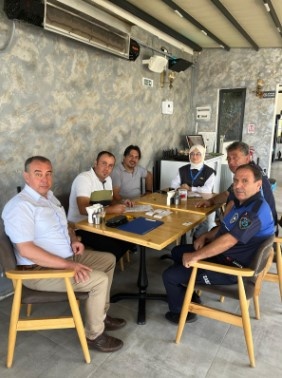 Unutmayın, 1 litre atık yağ 1 milyon litre suyu kirletmektedir. Daha temiz bir çevre ve sağlıklı bir yaşam için bitkisel atık yağları lisanslı firmalara teslim edelim.