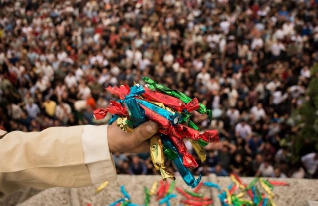 Manisa’nın 5 asırlık kültür değeri Uluslararası Mesir Macunu Festivali kapsamında, “Mesir Festivali ve Mesir’in Renkleri” temasıyla gerçekleşen fotoğraf maratonu, Manisa’nın tarihi ve kültürel değerlerini, sanatın evrensel diliyle buluşturmayı hedefledi. Hem amatör hem profesyonel fotoğrafçılara açık olarak gerçekleşen etkinlikte, Türkiye’nin çeşitli illerinden gelen fotoğraf sanatçıları Manisa’nın kültürel ve tarihi değerlerini objektiflerine yansıttı.