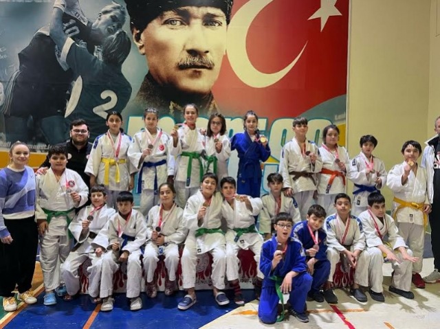 Judoda 32 kiloda Melek Bal, 36 kiloda Derin Avcı, 44 kiloda Melis Kurt, 52 kiloda Buğlem Kavçak, 38 kiloda Şakir Tuna Koçtürk, 50 kiloda Doruk Eymen Demircan, 60 kiloda Alp Canıtez birinci, 52 kiloda Melek Cansu Tekemen, 30 kiloda Yağız Emre Yıldırım, 34 kiloda Yağız Duman, 38 kiloda Emirhan İnci, 60 kiloda Ömer Asaf Yaşar ikinci, 36 kiloda Beyza Tüfek, 30 kiloda Hüseyin Kumsar, 38 kiloda Oğuz Arı, 50 kiloda İbrahim Kıratlı üçüncü oldu. Güreşte ise 30 kiloda Çınar Şaşkın, 34 kiloda Muhammed Ali Kalay, 38 kiloda Mevlüt Eymen Olgun, 41 kiloda Yiğit Alp Çelik, 52 kiloda İbrahim Ömer Coşkun ve 57 kiloda Fahrettin Taha Keskin birinci oldu.