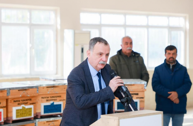 Tarıma ve üreticilere yönelik desteklerini her zaman sürdüren Yunusemre Belediyesi, Belediye Başkanı Semih Balaban'ın öncülüğünde önemli bir çalışmaya daha imza attı.