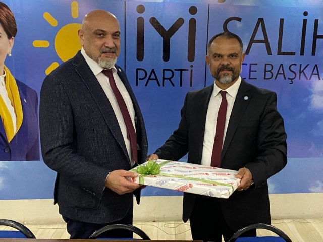 İYİ Parti Manisa Milletvekili Aday Adayına ilgi çok büyük! Gürhan Özcan  ilçe gezilerini  sürdürüyor