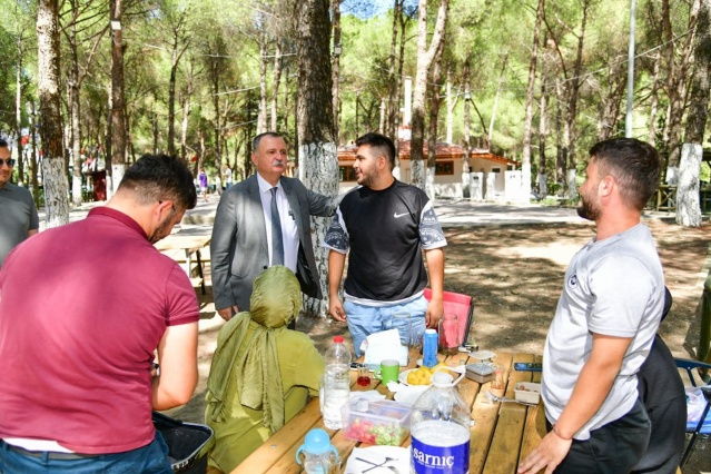 Vatandaşlar, Süreyya’yı yeniden hizmete açan Başkan Balaban’a teşekkür etti.
