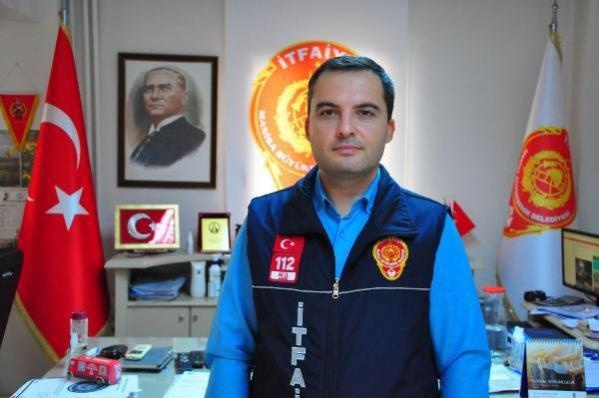 Manisa’da etkili olan yağışlı ve sisli hava, birçok kazaya neden oldu. Dün sabah saatlerinden itibaren, il genelinde yaşanan 14 trafik kazasında 6 kişi yaralandı. Kazalara müdahale eden Manisa itfaiyesi, araç sürücülerine "Dikkat!" çağrısı yaptı.