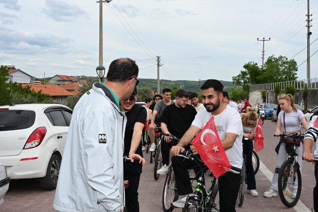 Demirci’de Gençlik Haftası etkinliklerinin hafta boyunca farklı programlarla devam etmesi bekleniyor.