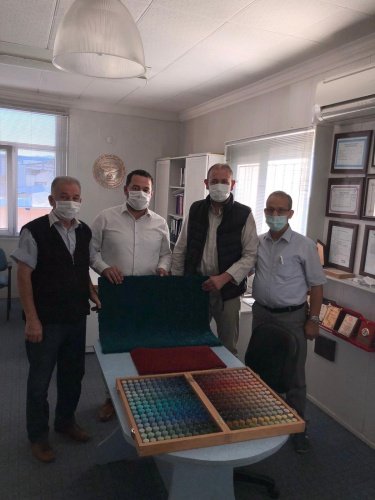 İbadete açılan Ayasofya camisinin halılarının Demirci'de faaliyet gösteren Özkul halı tarafından döşenmesi dünya gündemine düşmüştü.