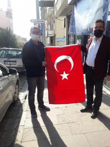 Cumhuriyetin 97. Yıl dönümünde başta Mustafa Kemal ATATÜRK’ü, kahraman şehitlerimizi ve gazilerimizi rahmet, minnet ve özlemle anıyorum”