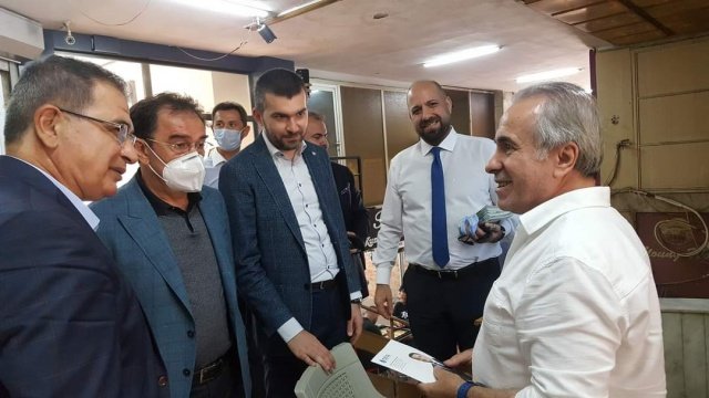 Esnaf ve çiftçinin pandemi nedeniyle büyük kayıplara uğradığını belirterek, dertlerin devası olacaklarını ve tüm Türkiye genelindeki teşkilatları ile halkın dertlerini yakından takip ederek çözümler ürettiklerini ifade eden Ali Rıza Babaoğlan,  Manisa İl teşkilatının çalışmalarından duyduğu memnuniyeti dile getirdi.