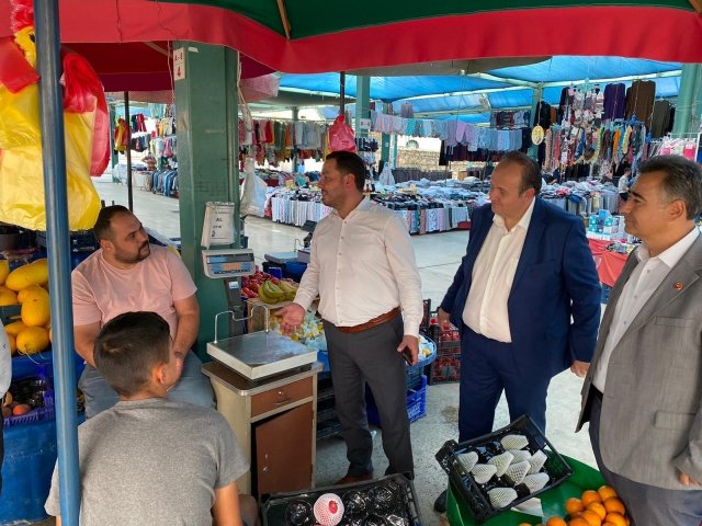 Ekonomik sıkıntılar başta olmak üzere yargı ve adalete olan güven konusunu dile getiren vatandaşlar  ilçenin yerel sorunlarını da İYİ Parti heyetiyle paylaştı.