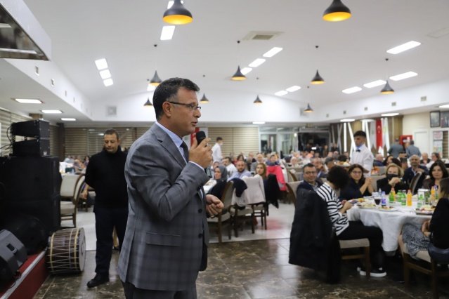 Alaşehir ve çevrelerinde yaşayan gönüllüler ile 2020 Ocak 15 de dernekleşen Alaşehir Kemaliyeliler Derneği kısa sürede çok değerli işler yapmaya devam ediyor. Birlik beraberlik ve dayanışma için bir araya gelerek sivil toplumda gücün bir örneğidir Kemaliyeliler Derneği.  Kurulduktan 1,5 ay sonra bir kahvaltıda bir araya gelen dernek üyeleri, övünülecek bir katılımla dernek üyelerine güven kazandılar.  Ve tek şanssızlıklar kahvaltıdan 3 gün sonrası global bir salgınla dünyada her şey durdu. Ve beklemeye geçtiler.