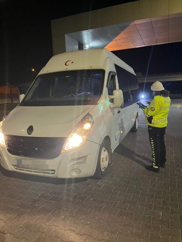 246 araç ve sürücüsü kontrol edilmiş, kusurlu görülen 41 araç ve sürücüsüne 2918 sayılı KTK’nın;