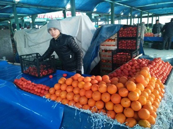 Sadık Doğramacı’nın objektifinden Cumartesi Demirci Pazarı