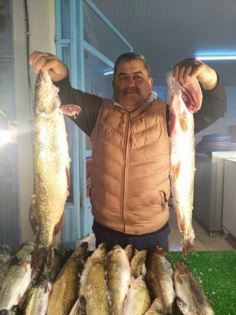 Sadık Doğramacı’nın objektifinden Cumartesi Demirci Pazarı