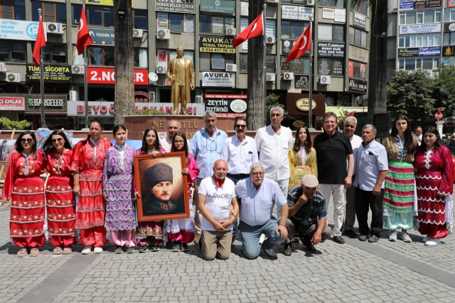 Bizlerin yaşattığı kültür Asya'dan Anadolu'ya uzanan bir kültürdür. Atatürk “Bir ulusun temeli kültürdür” der, oysa bizlerin bu temel kültürleri yok edilmek istenmektedir.